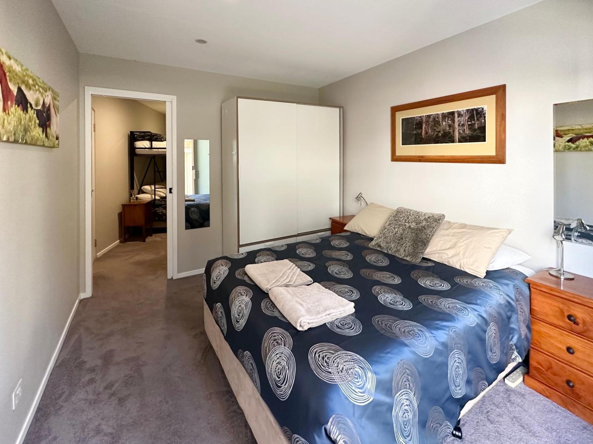 ג'ינדביין Full Circle Apartments מראה חיצוני תמונה