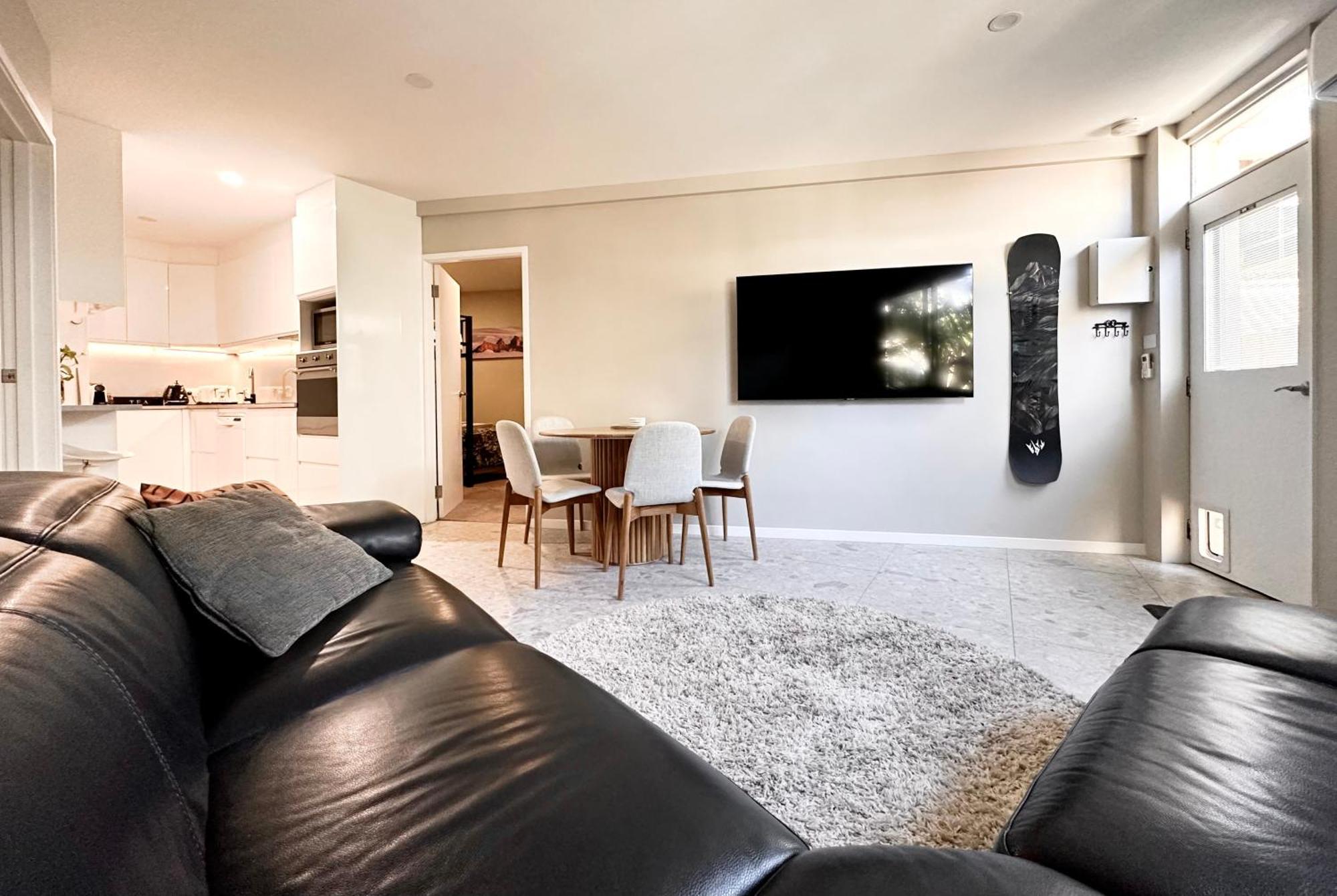 ג'ינדביין Full Circle Apartments מראה חיצוני תמונה